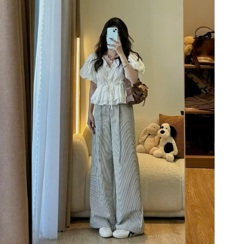 High-Waisted Wide-Leg Kaki Jeans – Korean Style